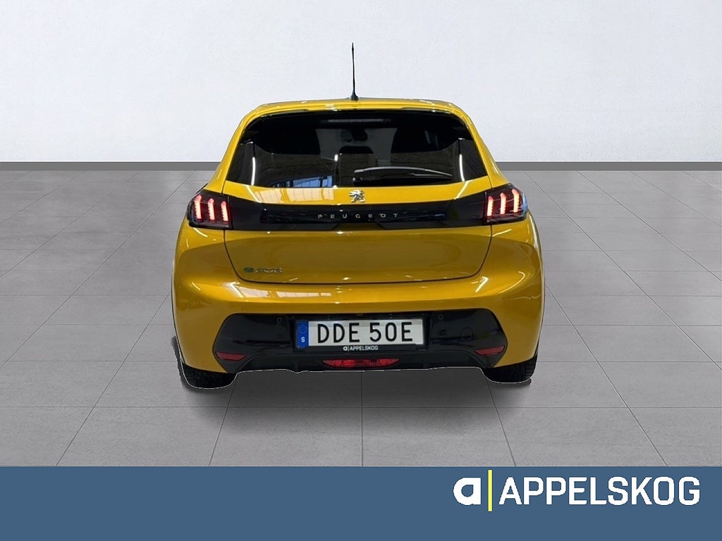 Peugeot E-208 Allure 50 kWh Electric |RÄNTA 3,99%|V-HJUL INGÅR| thumbnail
