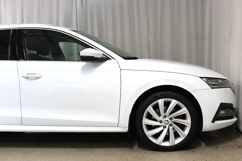 Skoda Octavia iV Style, Värmare, S&V-hjul, Elräc 62km, 3,99% Ränta