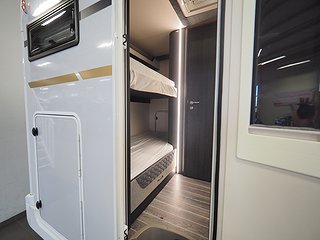 Husbil-halvintegrerad CI Magis 74 XT 6 av 23