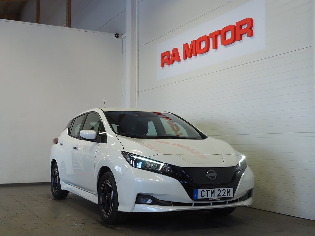 Nissan Leaf 40 kWh 150hk Acenta |Backkamera| Rattvärme |