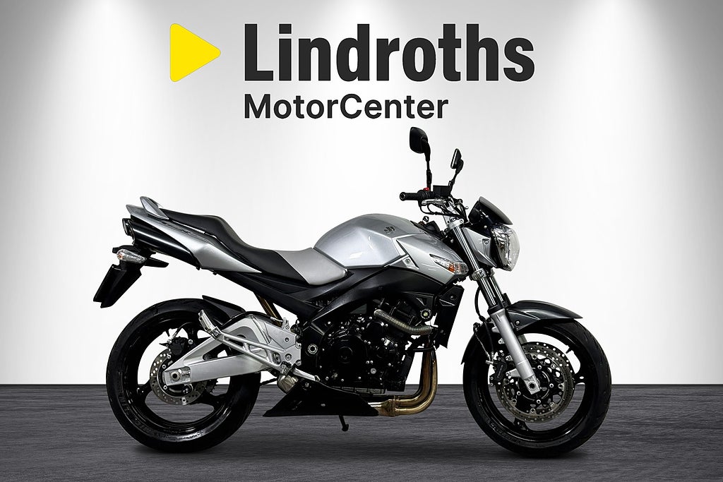 Suzuki GSR600 " FRI FRAKT " -08 *LÅGA MIL*