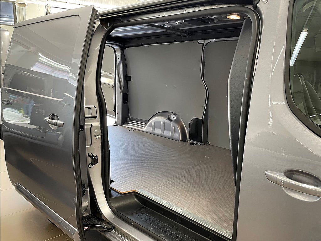 Bild på Peugeot e-Expert PRO+ 75kWh 136hk Aut L3 - B-KAMERA,M-VÄRM,1 ÄGARE