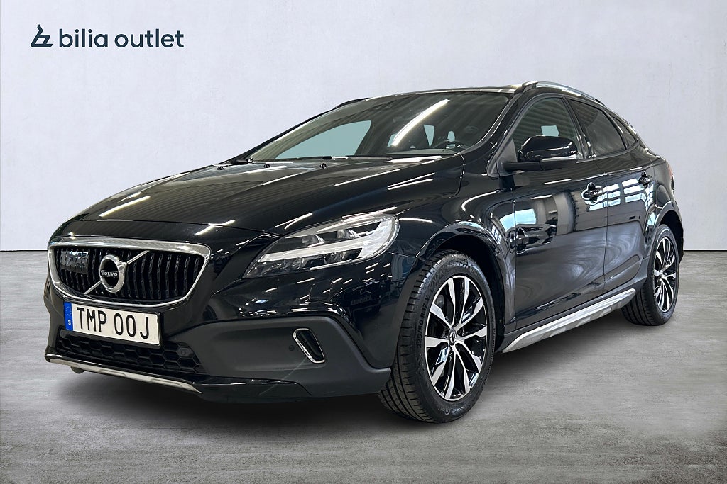 Volvo V40 Cross Country D3 aut Pro Edition 150hk Panorama B-kamera Läder