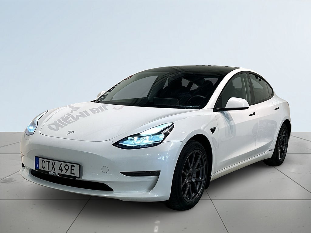 Tesla Model 3 Long Range AWD Kamera Drag Pano Värmepump GPS S/V-hjul