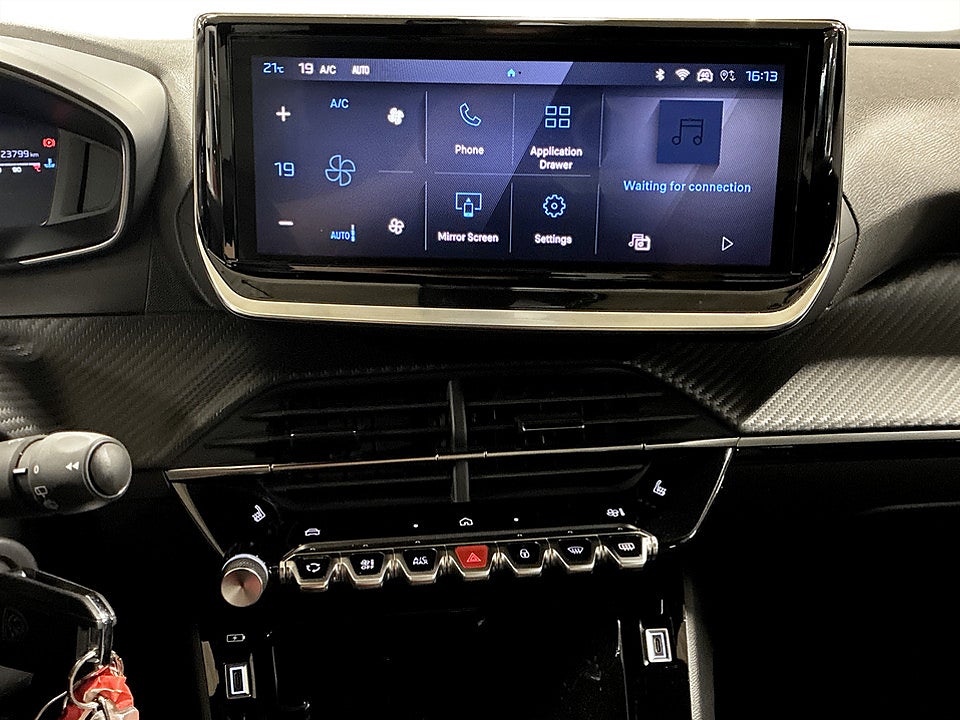 Bild på Peugeot 2008 Allure 1.2 PT 130hk Aut B-KAMERA CARPLAY
