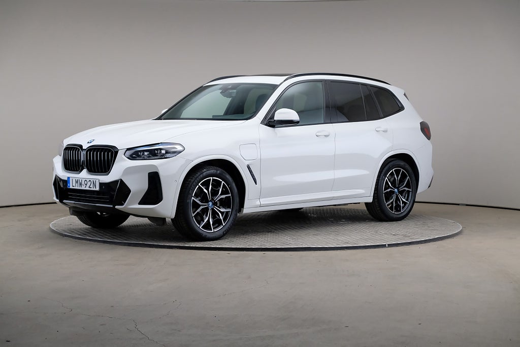 BMW X3 xDrive30e M Sport Shadow Drag Pano