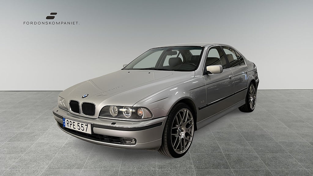 BMW 523I E39 Sedan Manuell Nybesiktad Nyservad