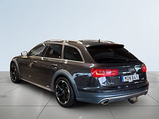 Audi A6 allroad quattro 3.0 TDI V6 S Tronic Navi/Dvärm/SoV bakifrån