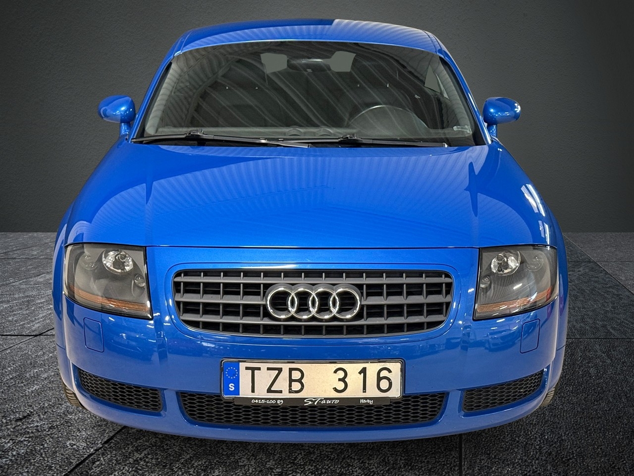 Audi TT Coupé 1.8 T Låga mil 163hk 2006, bild 2/35