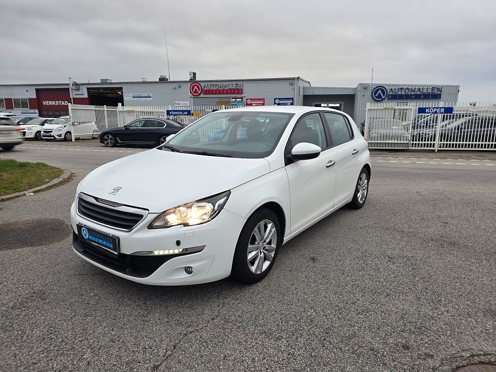Peugeot 308 1.6 BlueHDi 120HK 1 ÅRS GARANTI 0% RÄNTA 36 Mån