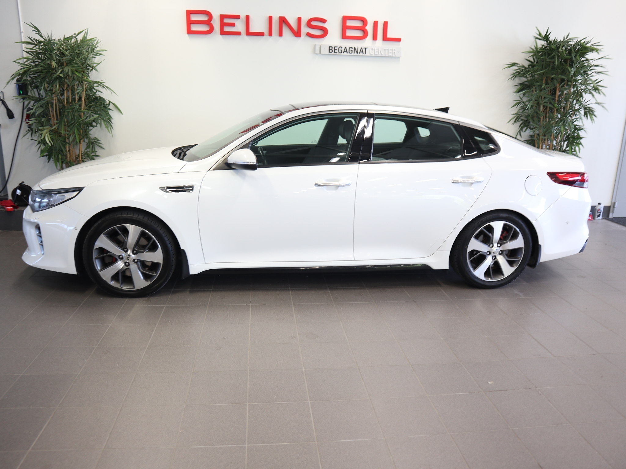 Kia Optima GT 2.0 Turbo Aut 245HK 2017, bild 2/46