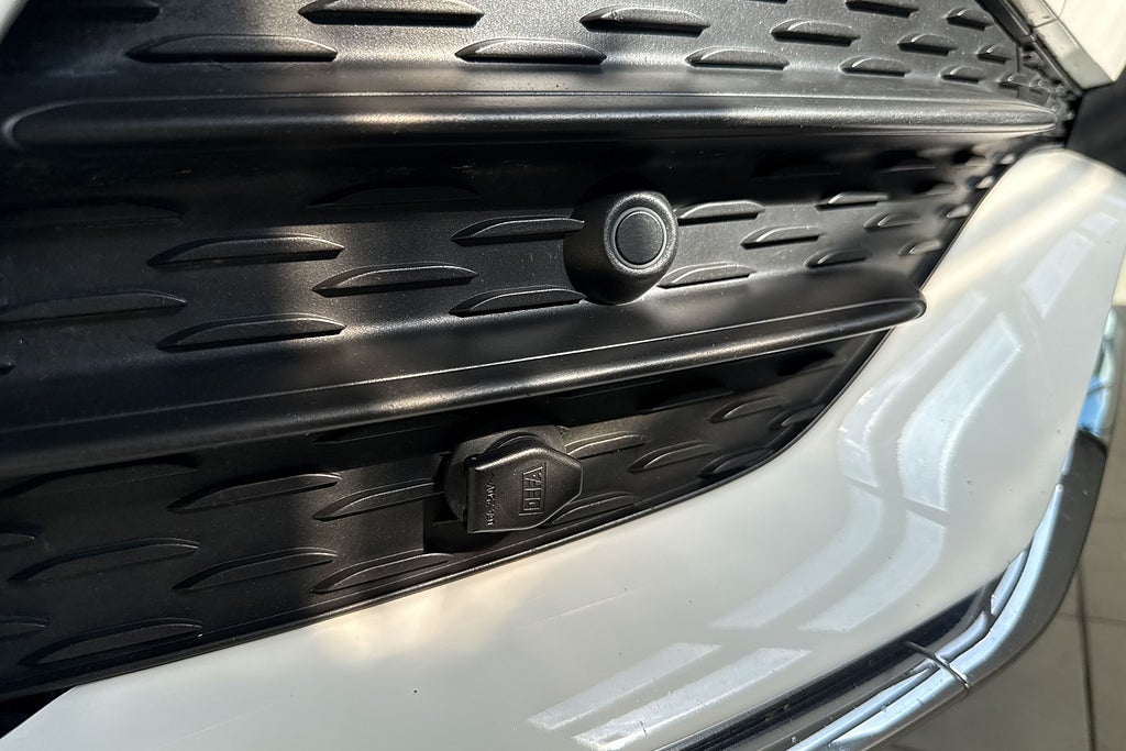 Mercedes-Benz GLC 300 de 4MATIC Aut AMG Line P-värm Drag Kamera Moms miniatyr 5