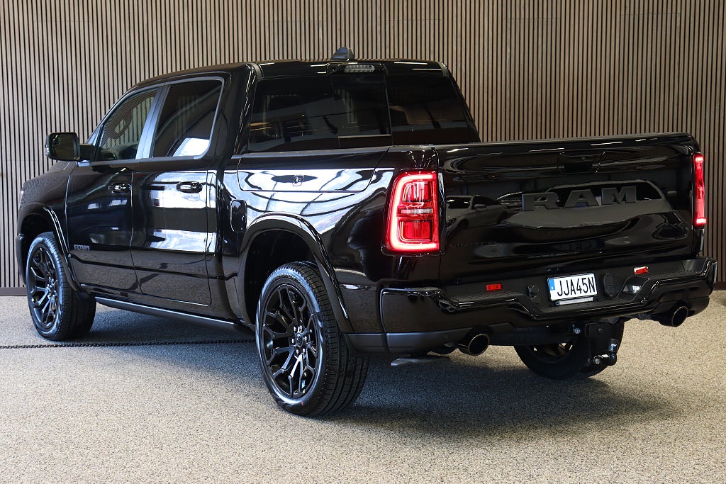 Dodge RAM 1500 Limited Night Rambox 540hk Hurricane