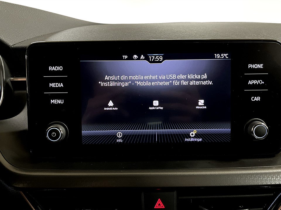 Bild på Skoda Kamiq Adventure Edition Style 1.0 TSI 110hk Aut DRAG V-HJUL