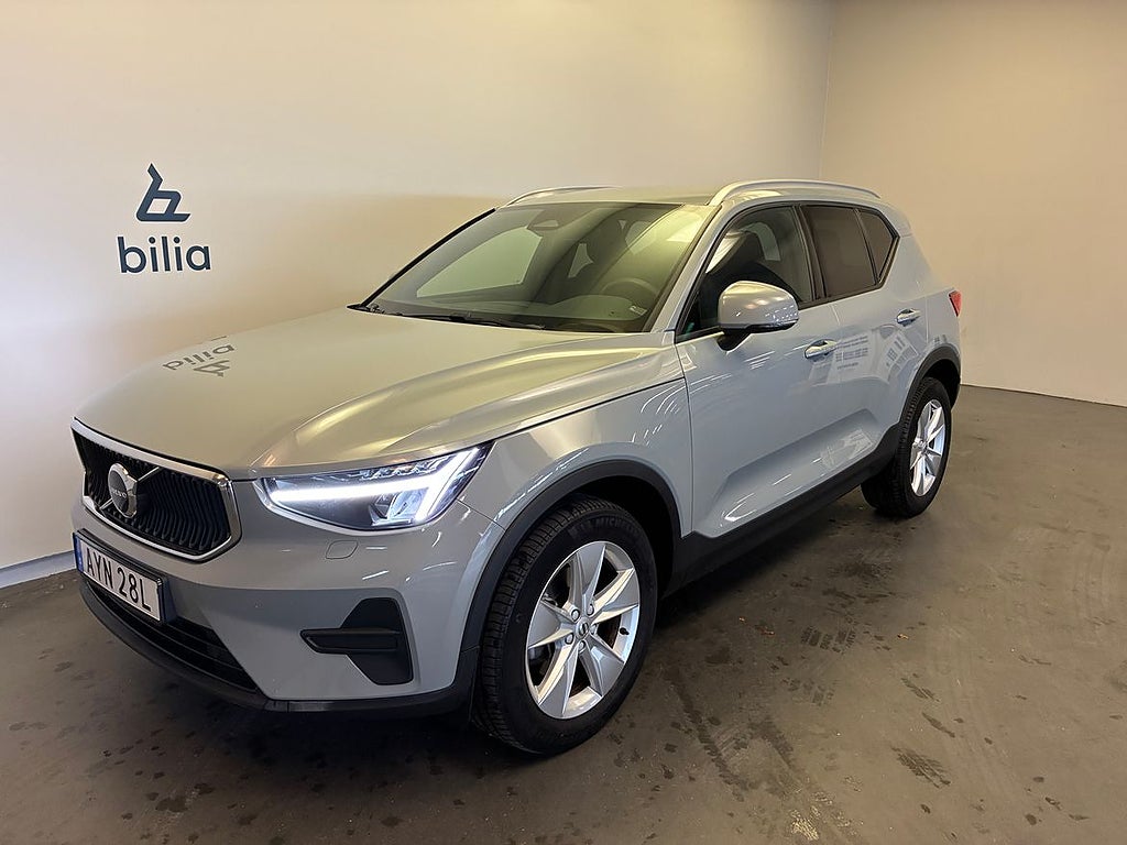Volvo XC40 B4 FWD Bensin Core / Keyless / Backkamera / BL...