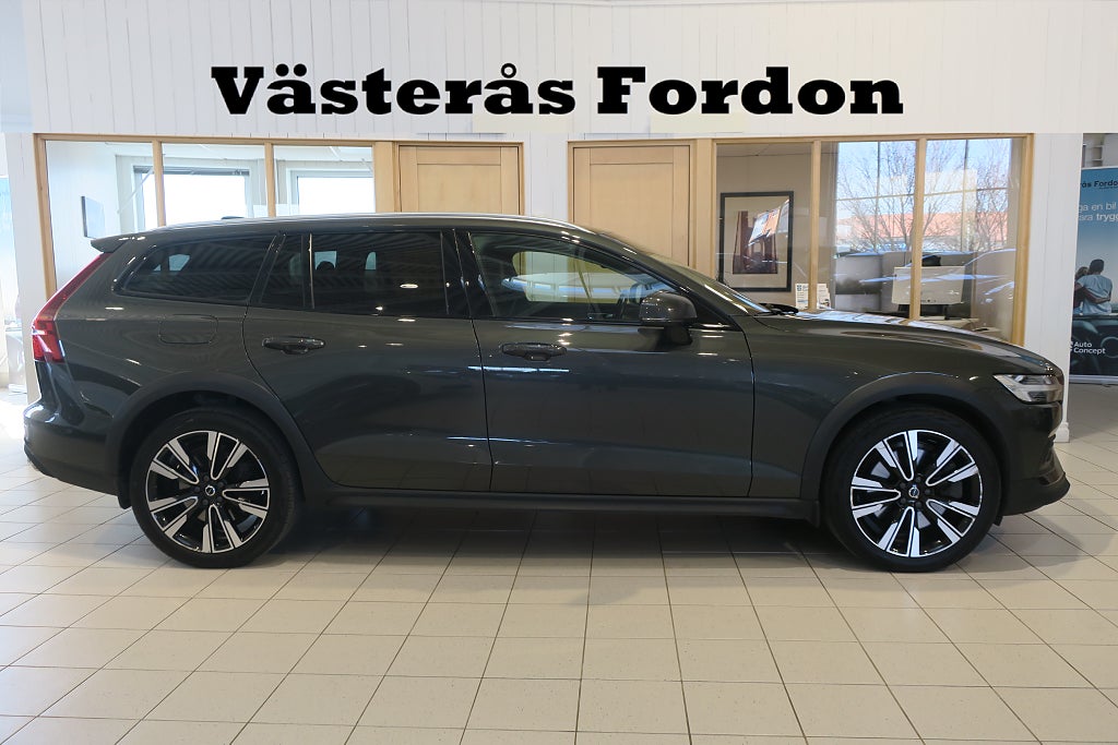 Volvo V60 Cross Country D4 AWD Momentum Se Utrustning 
