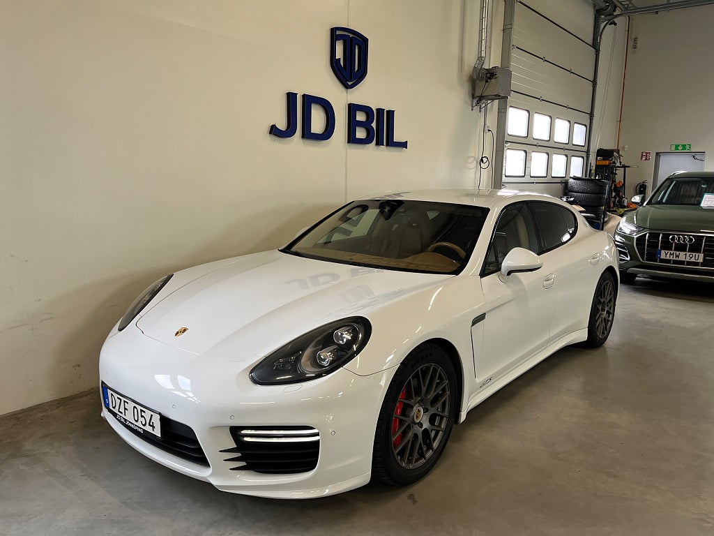 Porsche Panamera GTS PDK Facelift Navi Bose SV-såld 440hk
