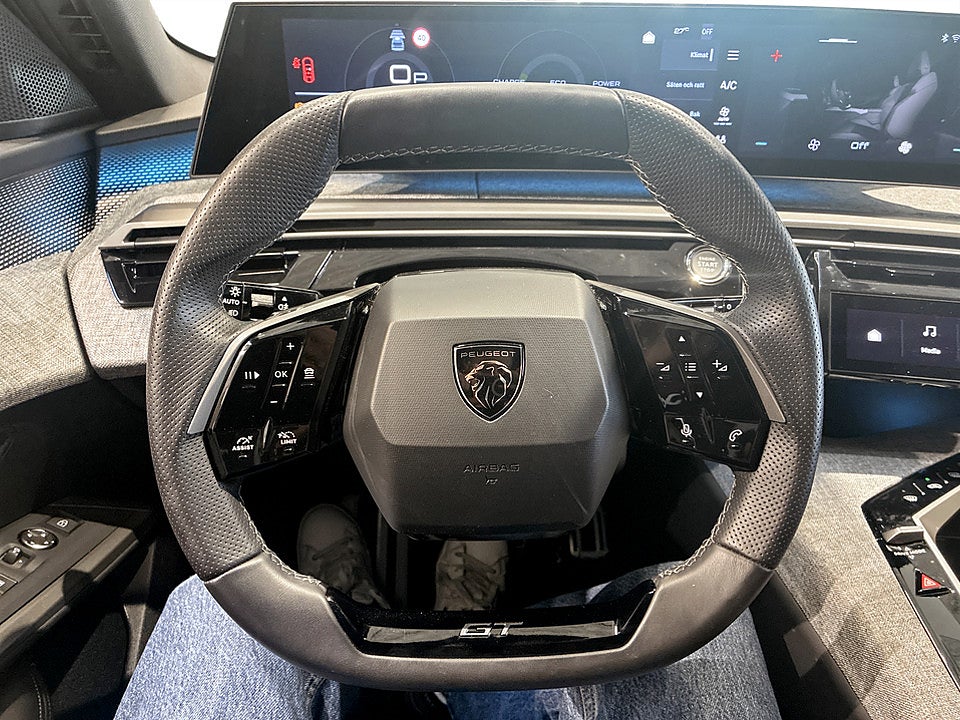 Bild på Peugeot 5008 GT Hybrid 145hk Aut 7-SITS B-KAMERA DRAG