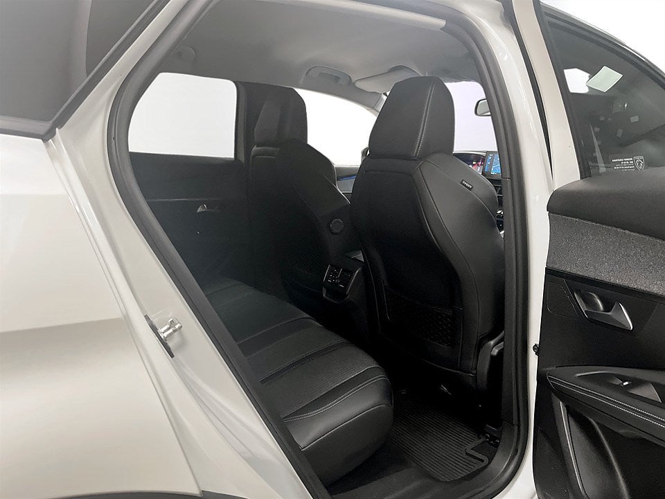 Bild på Peugeot 3008 Allure Pack 1.2 PT 130hk Aut - BACKKAMERA, KEYLESS