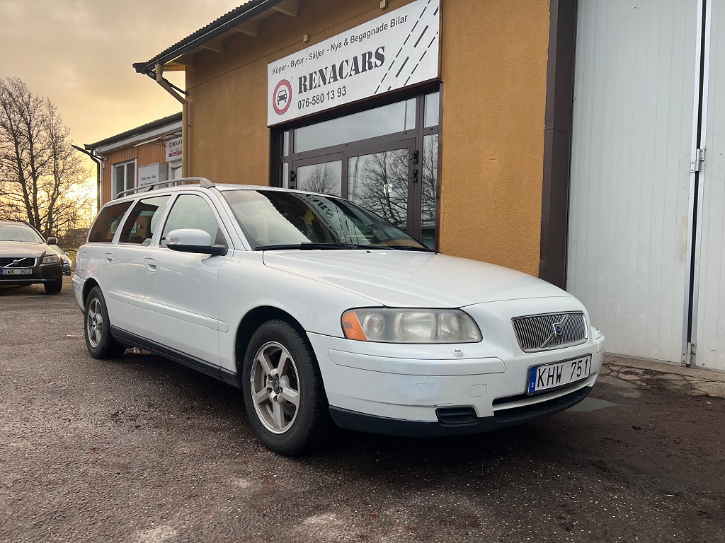 Volvo V70 2.4 Kinetic, 170hk, Bes,Drag/Avb:-324 kr / mån