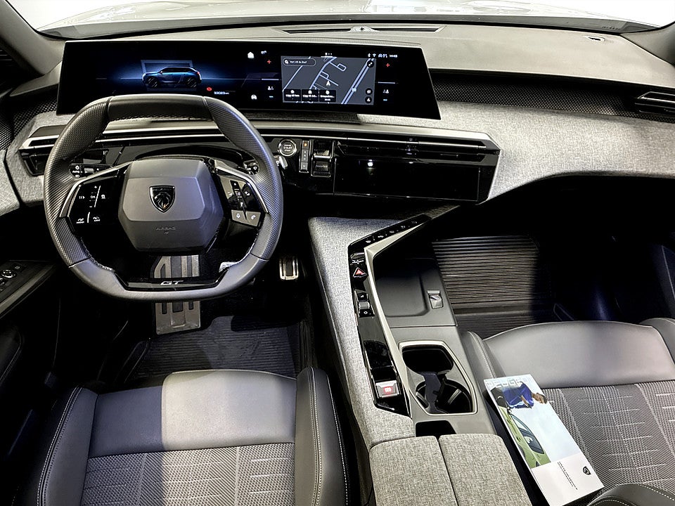 Bild på Peugeot 5008 GT Hybrid 145hk Aut 7-SITS B-KAMERA CARPLAY