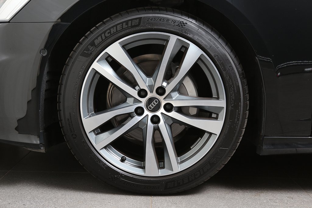 Audi A6 Avant 40 TDI Quattro S Line Värmare Drag Leasbar 2025
