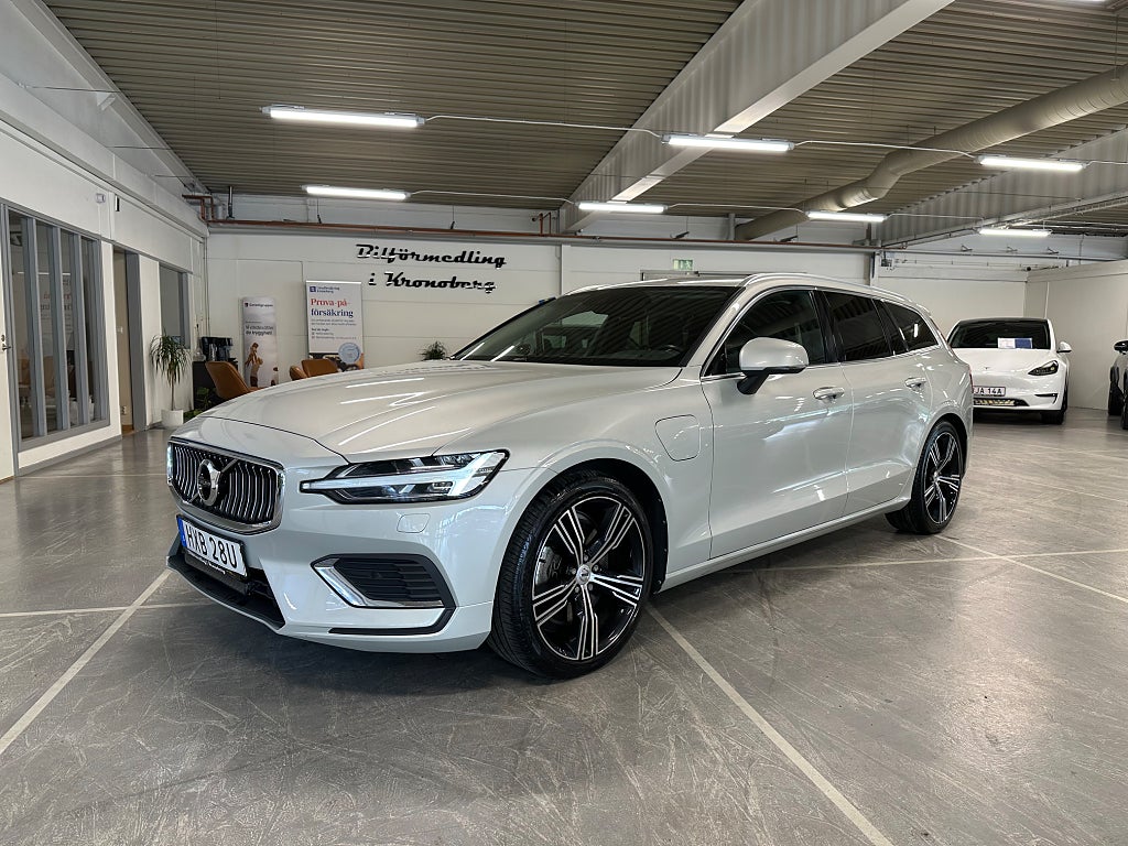 Volvo V60 Recharge T6 Inscription 350hk Orrefors Pilotassist