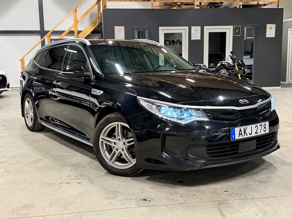 Kia Optima Sport Wagon Plug-in Hybrid Drag HK
