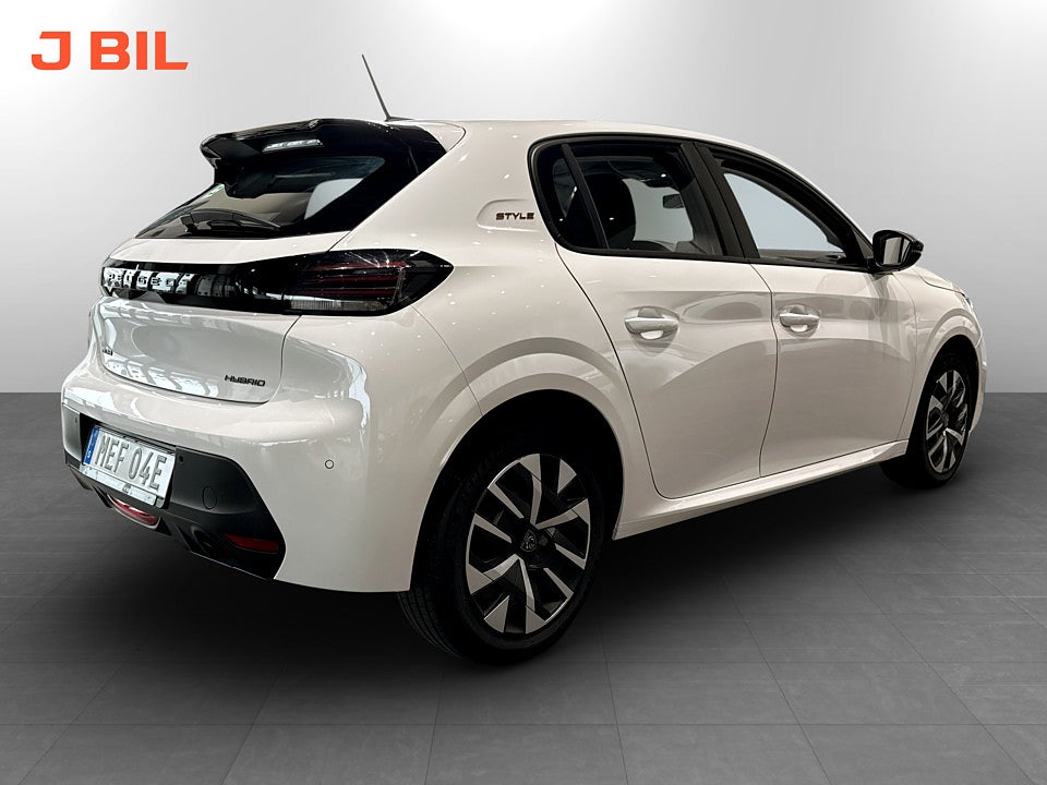 Bild på Peugeot 208 Style Hybrid 100hk Aut CARPLAY BACKSENSORER