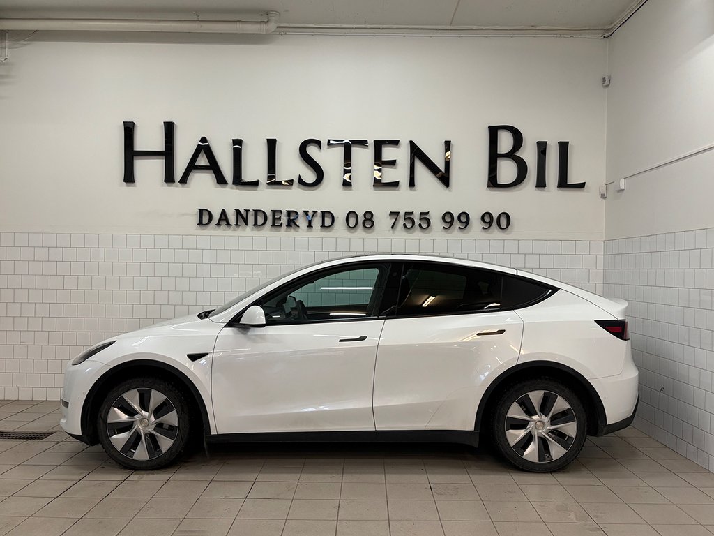 Tesla Model Y Long Range AWD Autopilot 514 hk Panorama