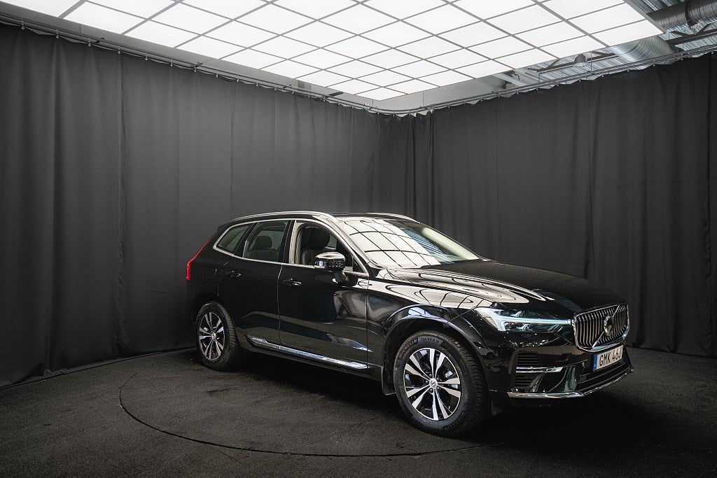 Volvo XC60 Recharge II T6 AWD DRAG LÄDER 360 PANO H/K EL-STOL MOMS