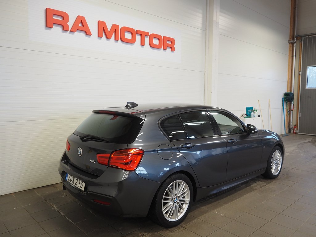 BMW 118 i M Sport Farthållare P-Sen Bluetooth Shadowline 2018