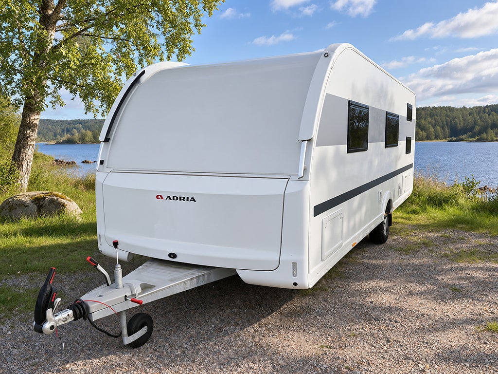 Adria ALPINA 663 PT (Isabella Commendore North med Mega Frame stativ)