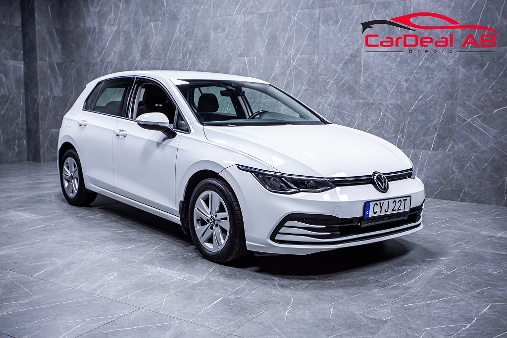 Volkswagen Golf 2.0 TDI 116hk M-Värmare LED-ramp Ambient Rattvärme MOMS