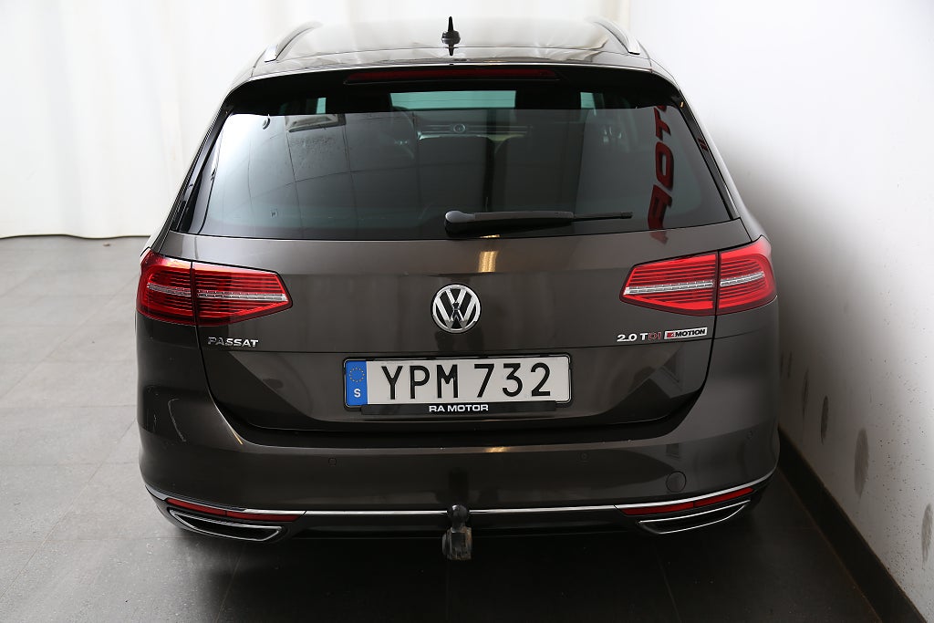 Volkswagen Passat TDI 190hk 4M Executive R-Line Drag Värmare 2018