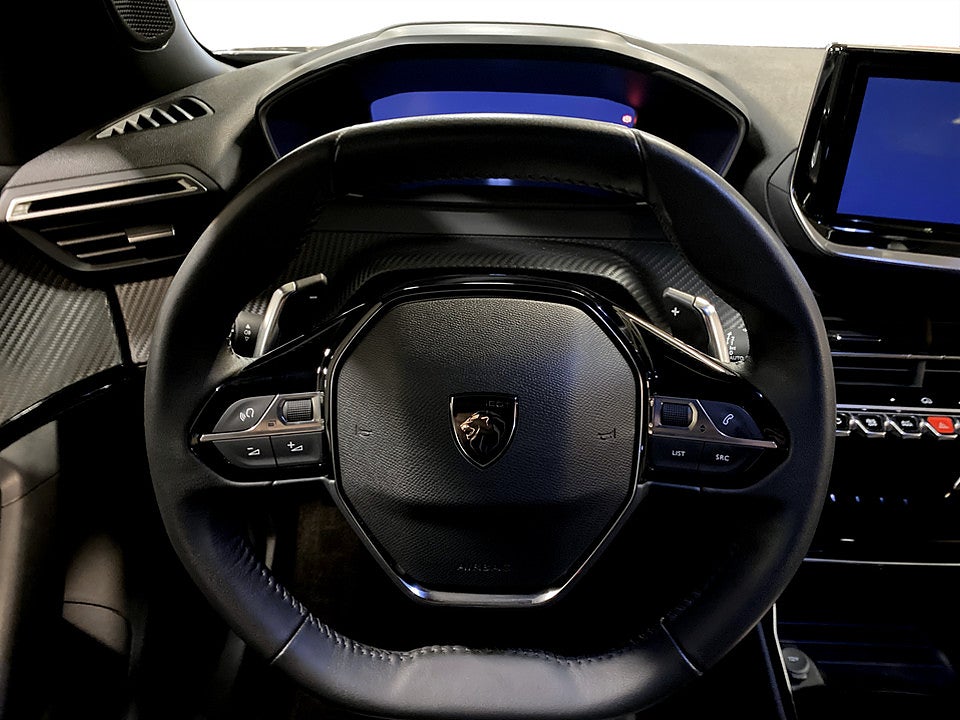 Bild på Peugeot 2008 Allure 1.2 PT 130hk B-KAMERA CARPLAY