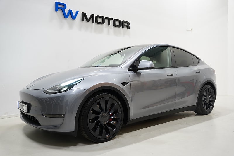 SUV Tesla Model Y 1 av 24
