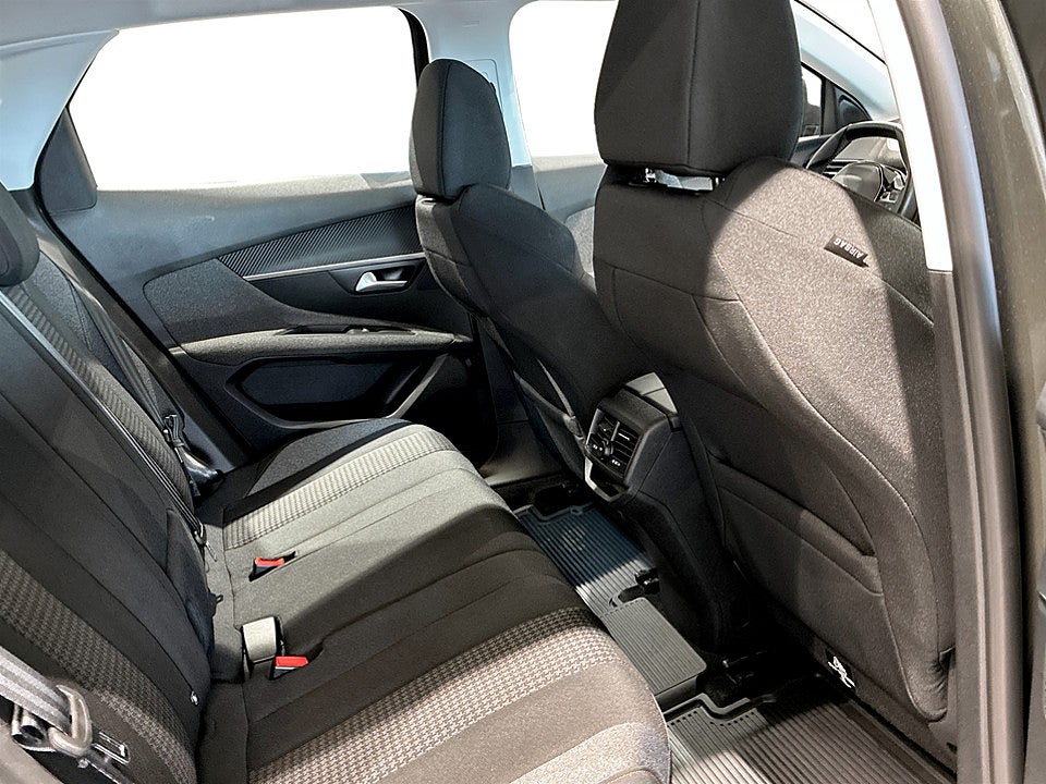 Bild på Peugeot 3008 Active 1.5 BHDi 130hk Aut DRAGKROK