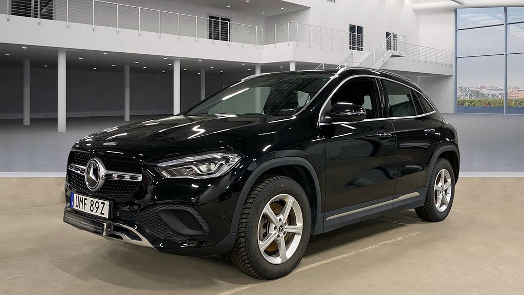 Mercedes-Benz GLA 250 E Progressive Line | Dragkrok | Backkamera | 