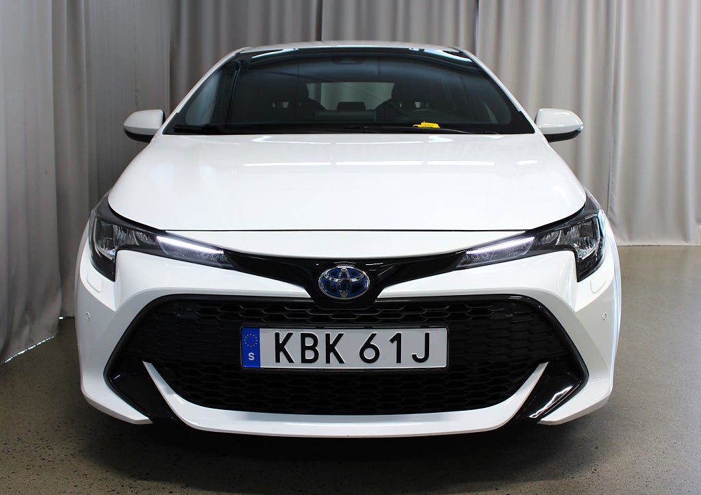 Toyota Corolla Hybrid 122HK, Active, S&V-hjul, B-kamera, 3,99% Ränta