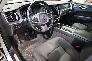 SUV Volvo XC60 12 av 28