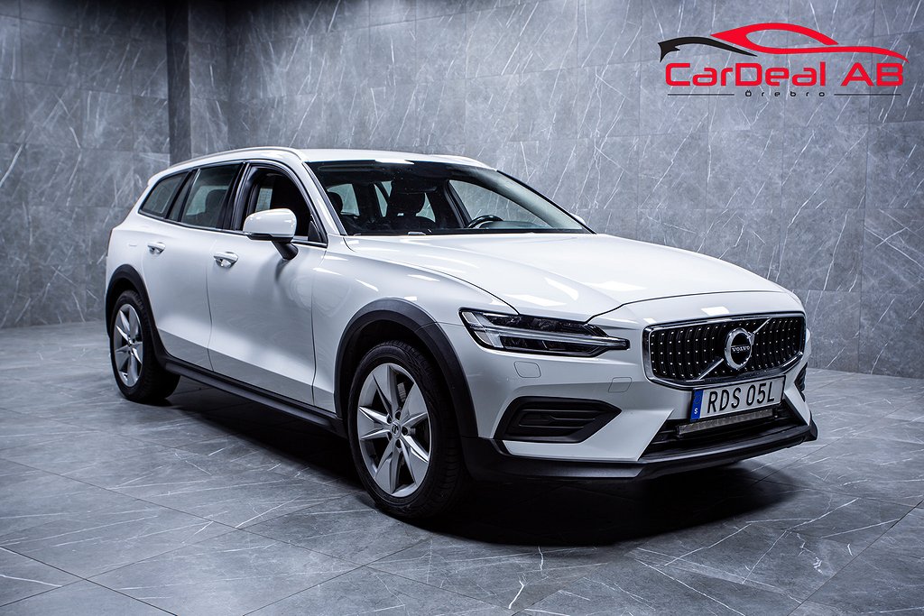 Volvo V60 Cross Country D4 AWD D-Värm LED-ramp Navi Drag VOC