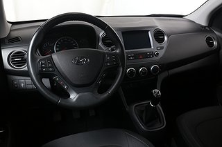 Halvkombi Hyundai i10 11 av 19