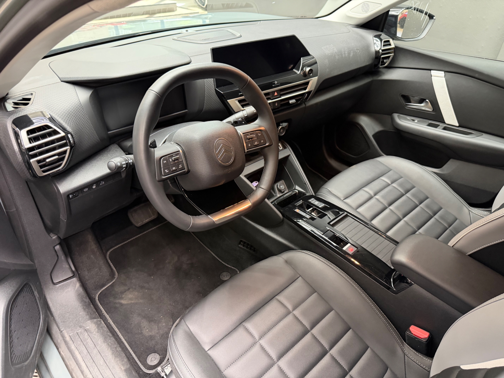 Citroen C4 X Hybrid 145 e-DSC 2025, bild 6/40