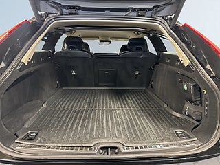 Volvo V90 Cross Country D4 AWD Automat Inscription PRO Välutrustad Kamera/Drag – bild 12