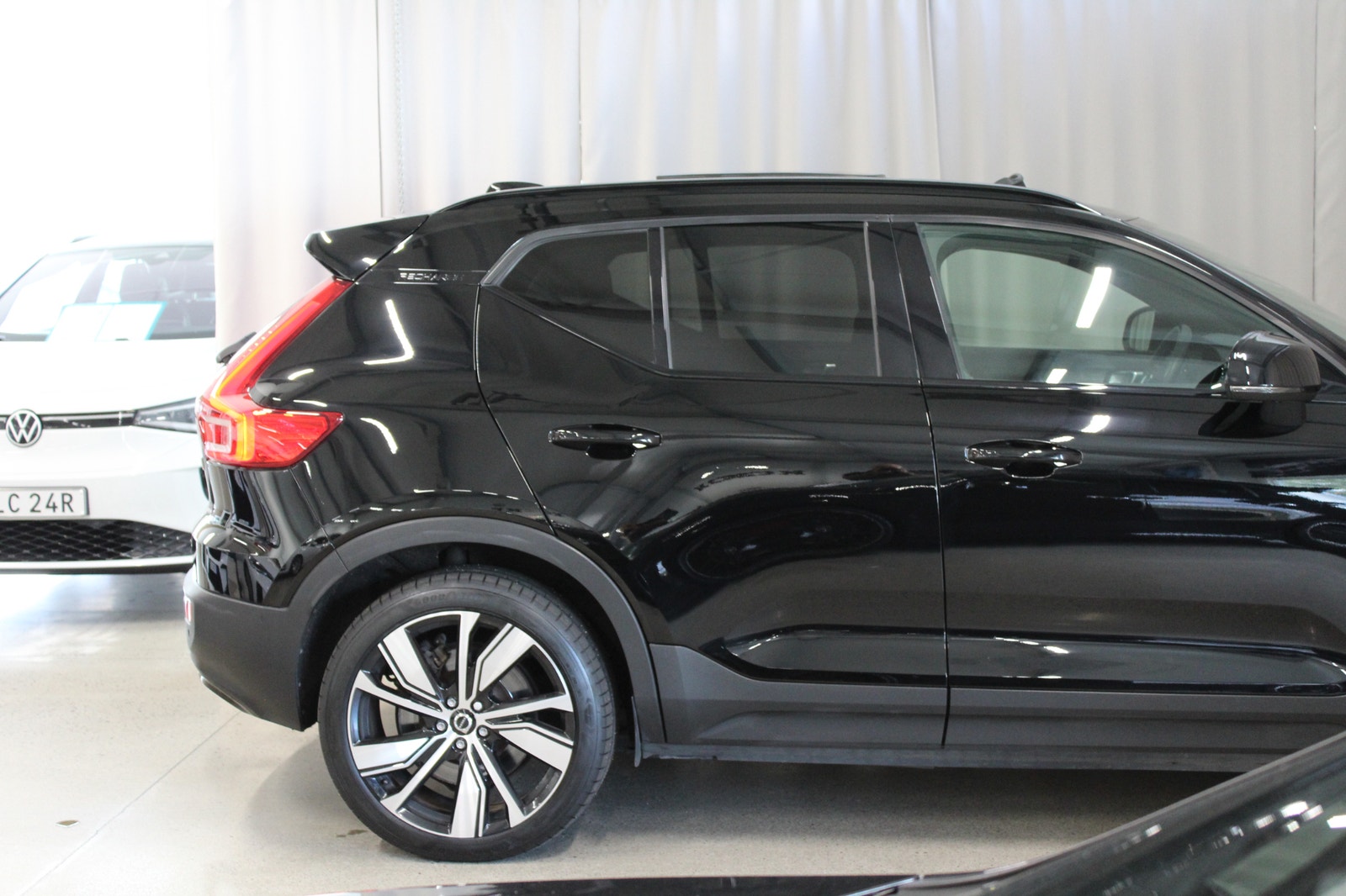 Volvo XC40 P8 Recharge Twin Pro, Panorama, 360 kam, Värmepump 2022 - miniatyr 6