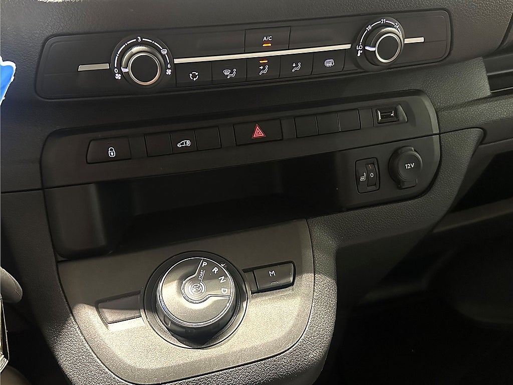 Bild på Peugeot Expert PRO L3 2.0 BHDi 145hk Aut - SKJUTDÖRR X2,DRAG, B-KAMERA