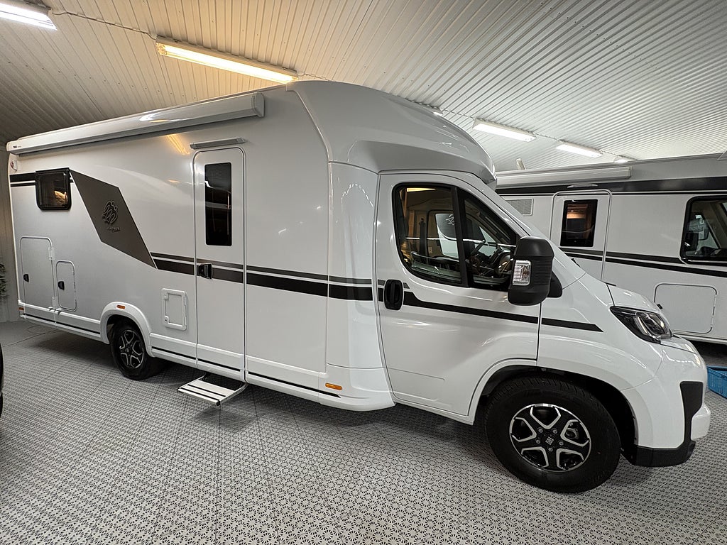 Knaus Live wave 700 MEG