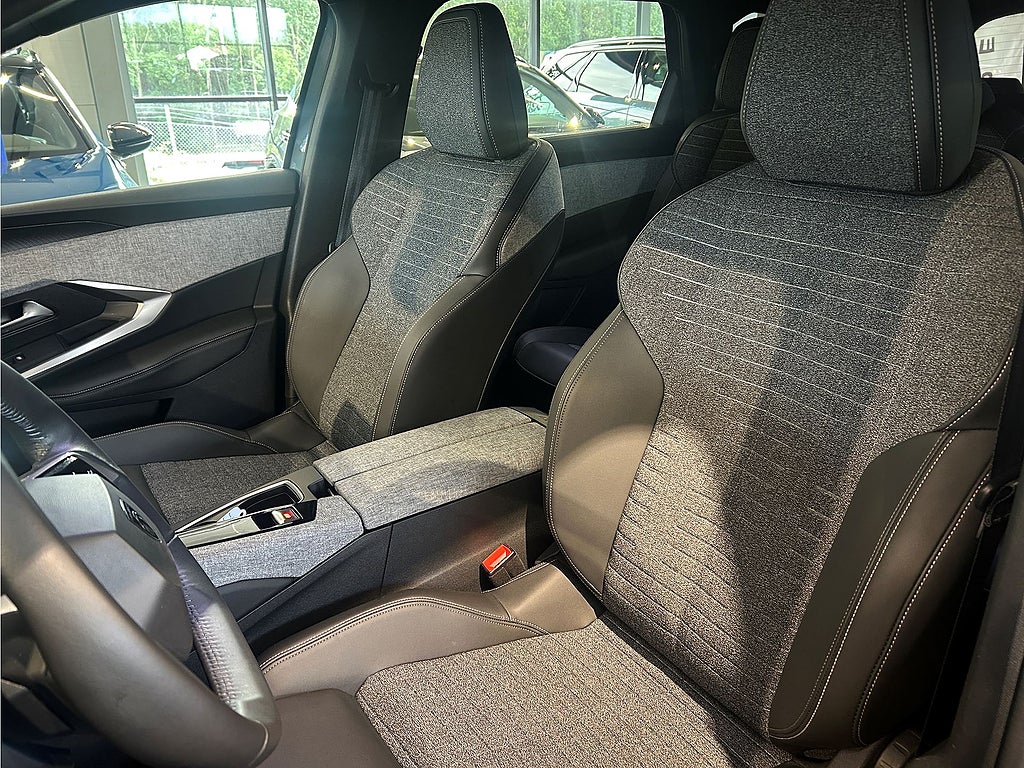 Bild på Peugeot 5008 Allure Hybrid 145hk Aut - 7-SITS, B-KAMERA, CARPLAY
