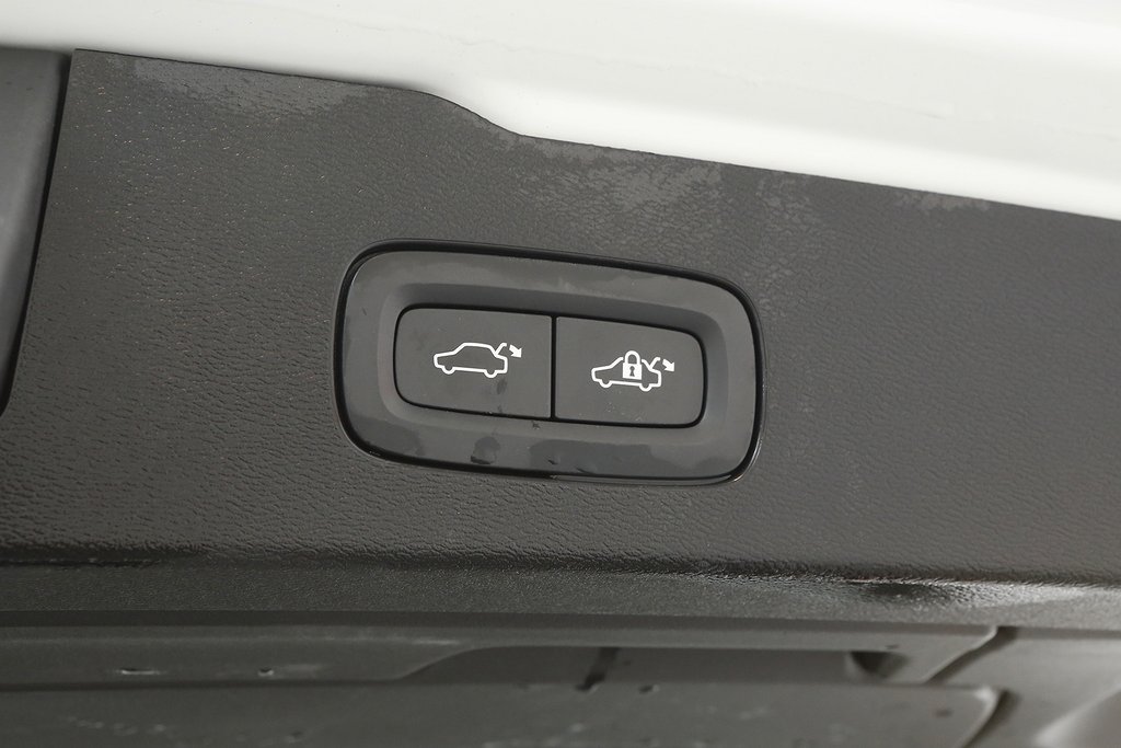 Volvo V60 Recharge T6 340hk Inscription Exp AWD Drag Leasbar 2021